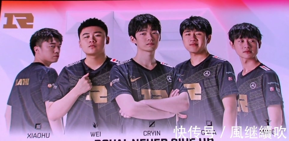 往往蕴藏着 往往蕴藏着