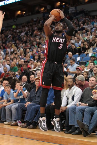 示其下调背 示其下调背